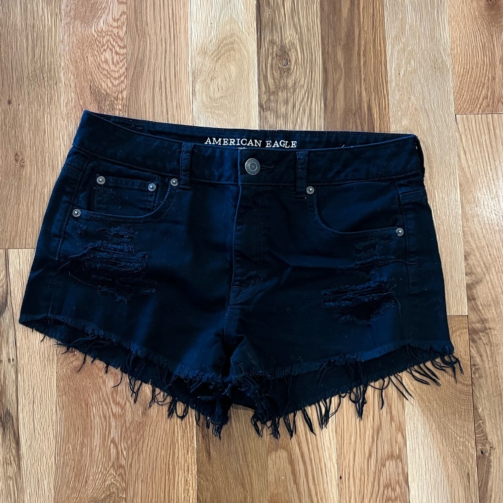 AE black distressed shorts size 10
